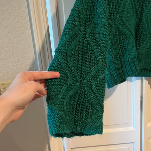 Chunky Mock Neck Bell Sleeve Cropped Sweater - Picture 2 of 3